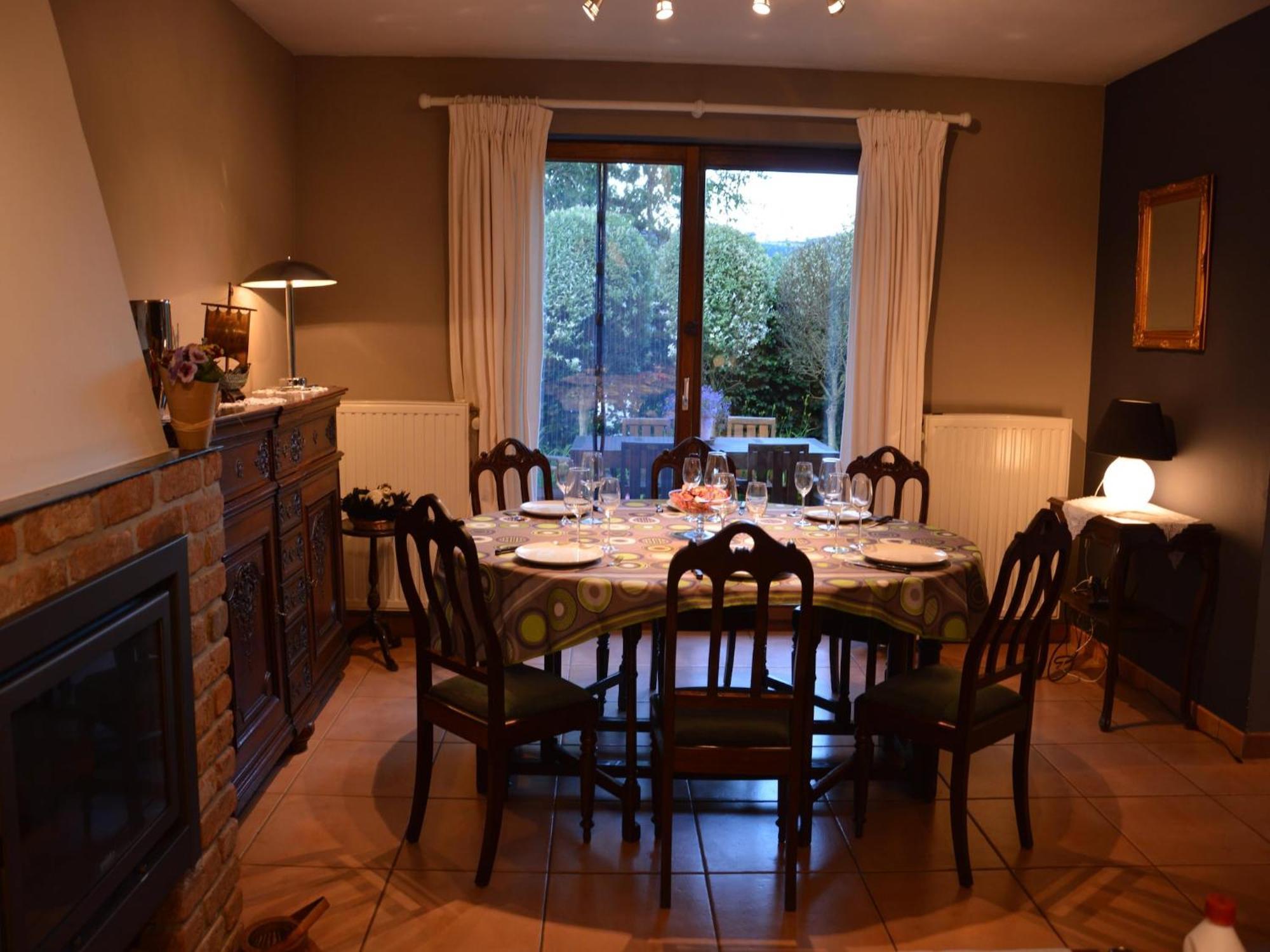 Modern Holiday Home In Stavelot With Fireplace Екстериор снимка